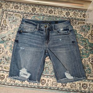 Low Waist Bermuda Jorts Jean Distressed Ripped Shorts SP Black Label size 26